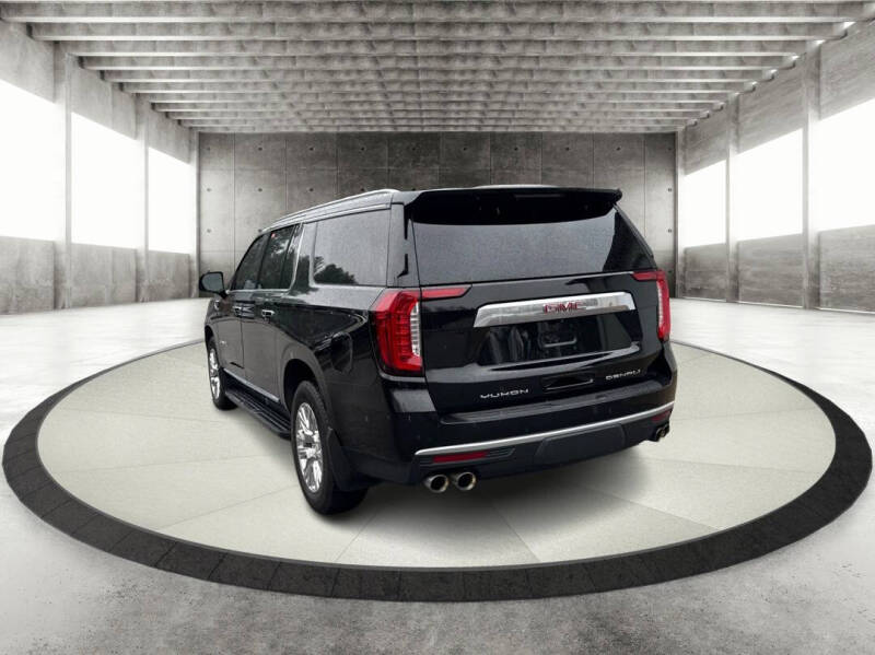 2023 GMC Yukon XL Denali