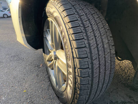 2011 Nissan Rogue S Krom