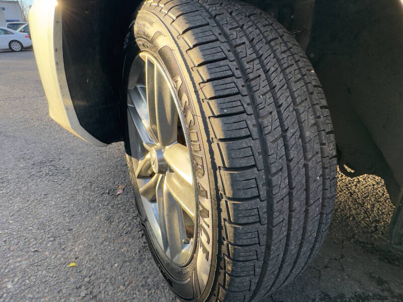 2011 Nissan Rogue S Krom