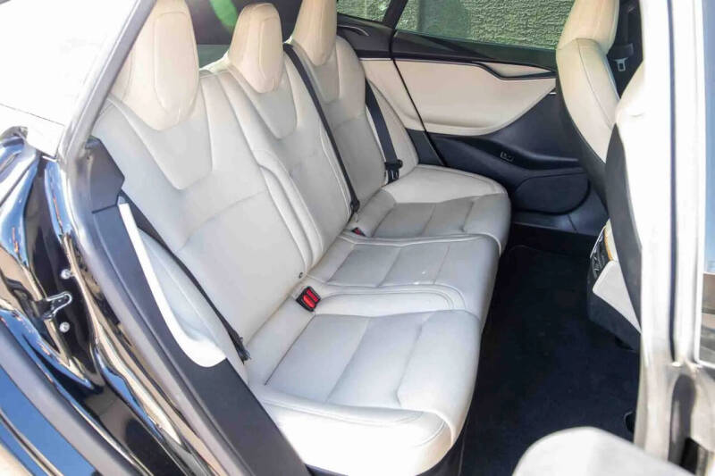 2020 Tesla Model S
