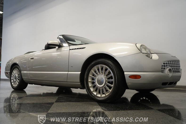 2004 Ford Thunderbird Deluxe