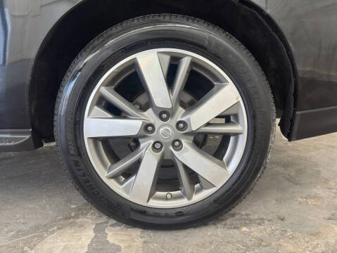 2013 Nissan Pathfinder Platinum