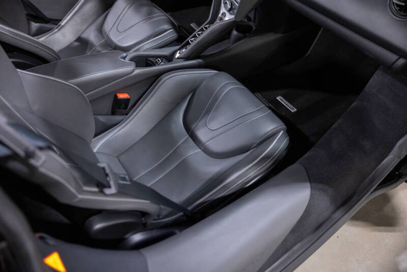 2022 McLaren 720S Spider