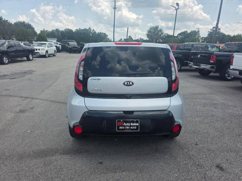2016 Kia Soul +