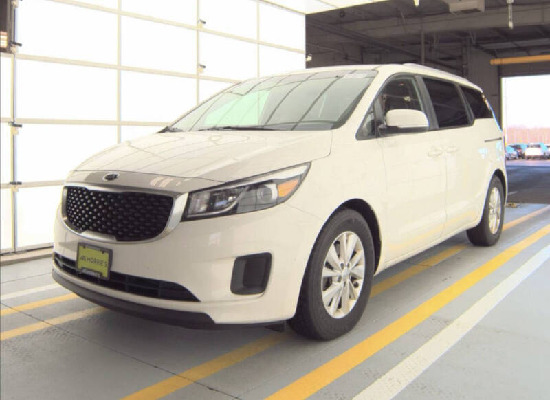 2016 Kia Sedona LX's photo