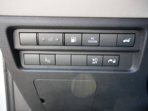 2023 Mitsubishi Outlander PHEV SEL