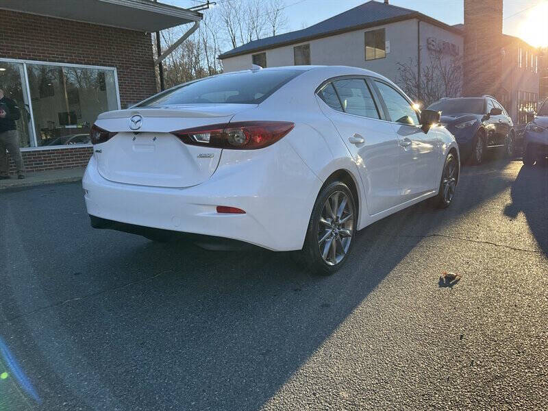 2018 Mazda MAZDA3 Touring