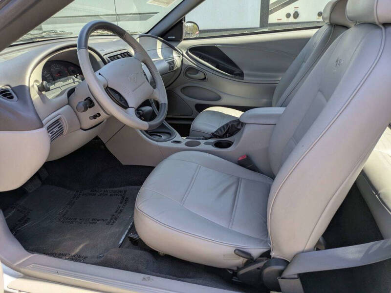 2003 Ford Mustang