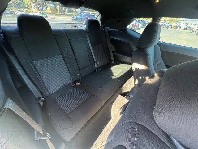 2021 Dodge Challenger SXT