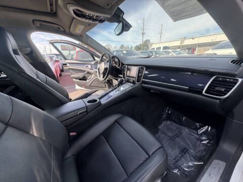 2013 Porsche Panamera 4