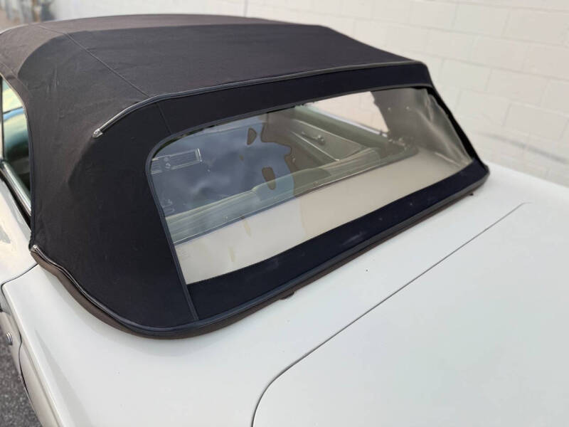 1957 Ford Thunderbird