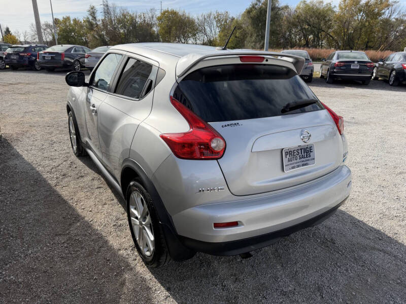 2013 Nissan Juke SV photo 2