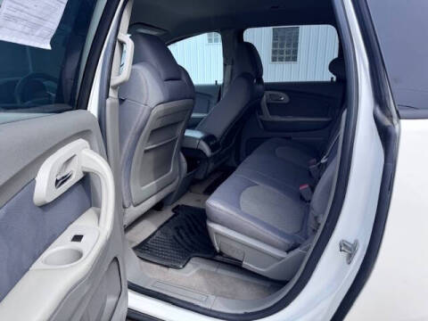 2011 Chevrolet Traverse LS