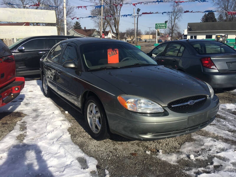 2003 Ford Taurus for sale at Antique Motors in Plymouth IN