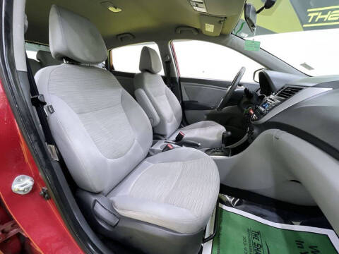 2017 Hyundai Accent SE