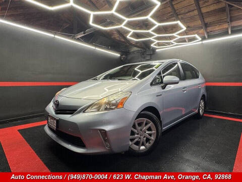 2013 Toyota Prius v Three