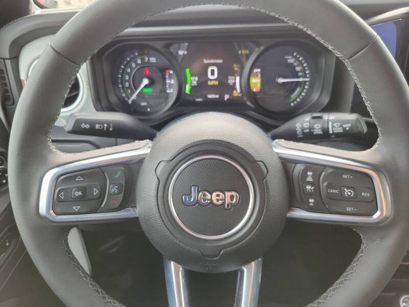 2025 Jeep Wrangler Sahara 4xe