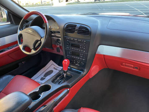 2002 Ford Thunderbird Deluxe