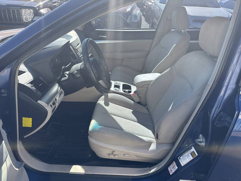 2011 Subaru Legacy 2.5i Premium