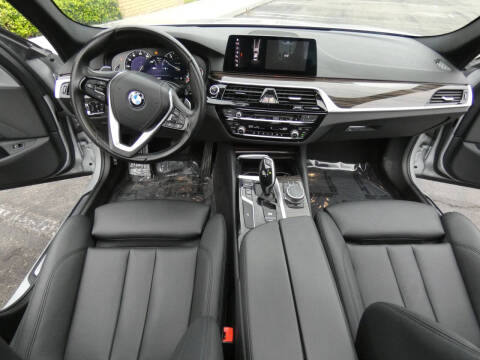2019 BMW 5 Series 530i