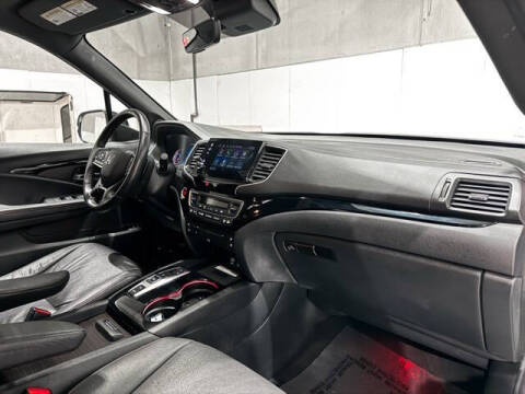 2022 Honda Pilot Black Edition