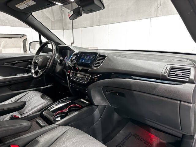 2022 Honda Pilot Black Edition