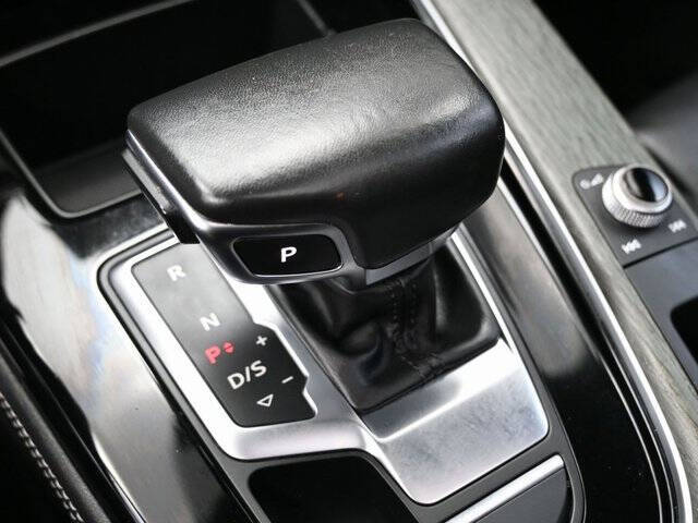 2022 Audi A4 quattro S line Prem Plus 45 TFSI