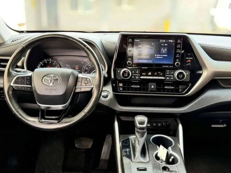 2020 Toyota Highlander XLE