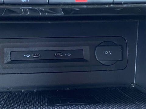 2022 Volkswagen Atlas Cross Sport V6 SEL R-Line 4Motion