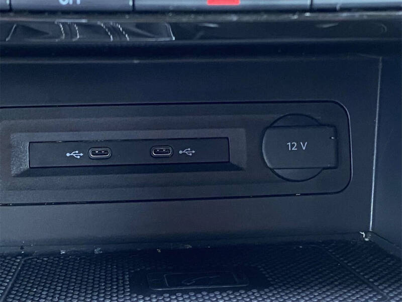 2022 Volkswagen Atlas Cross Sport V6 SEL R-Line 4Motion