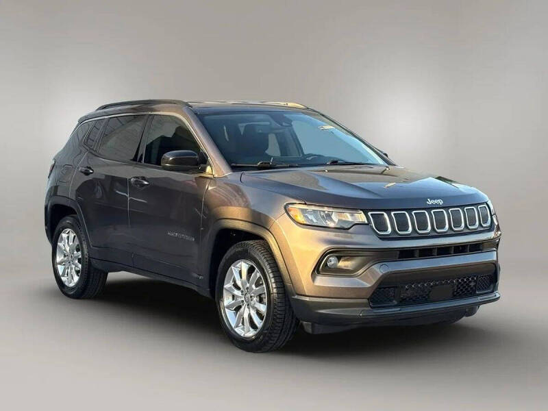 2022 Jeep Compass Latitude Lux