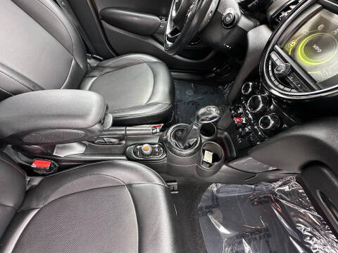 2015 MINI Hardtop 4 Door Cooper