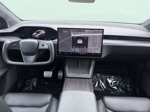 2023 Tesla Model X Standard Range