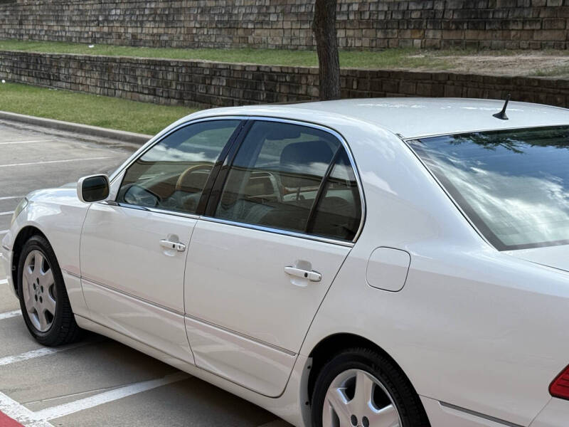 2004 Lexus LS 430