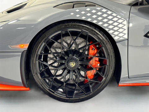 2021 Lamborghini Huracan STO