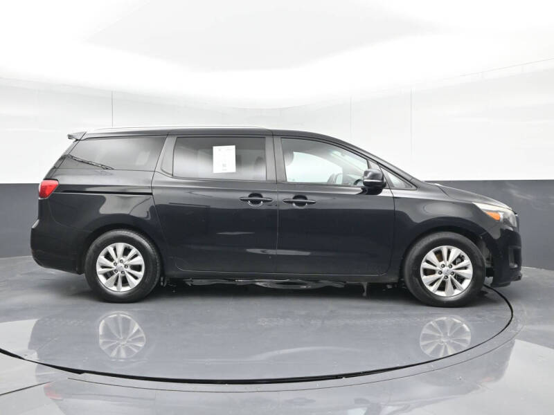 2017 Kia Sedona LX