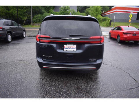 2021 Chrysler Pacifica Touring