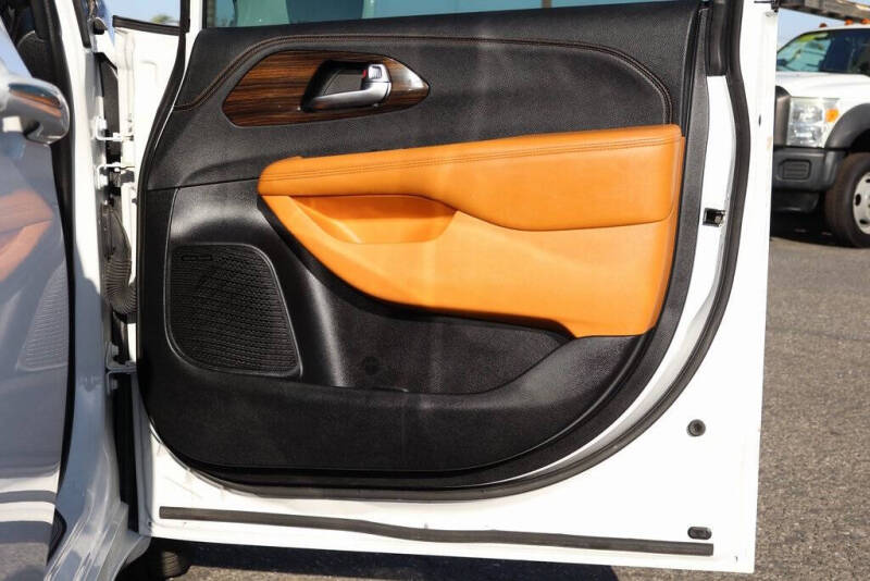 2022 Chrysler Pacifica Pinnacle