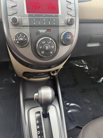 2010 Kia Soul !