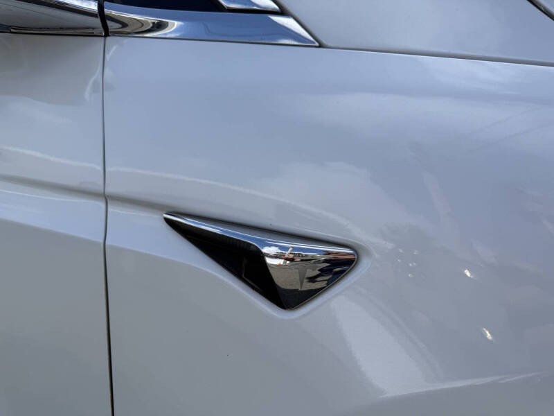 2018 Tesla Model X 75D