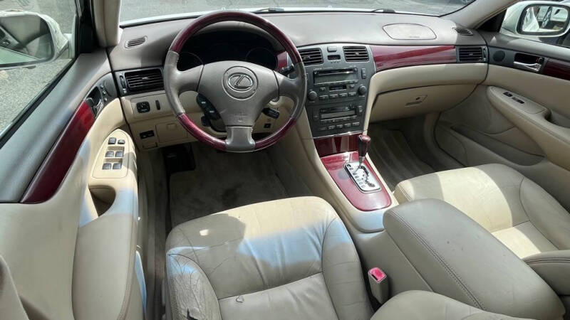 2004 Lexus ES 330