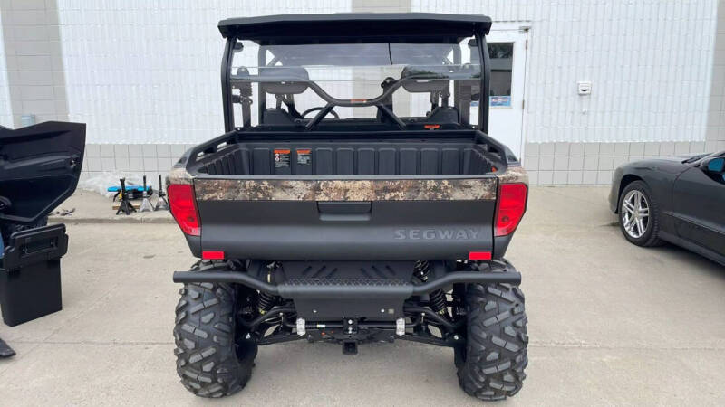 2024 Segway UT10S CREW