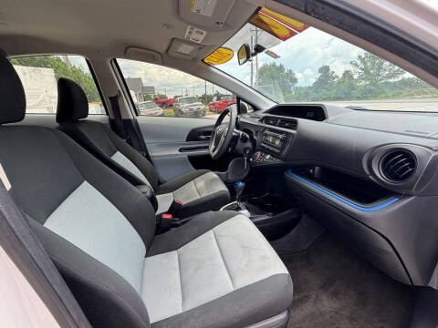 2013 Toyota Prius c