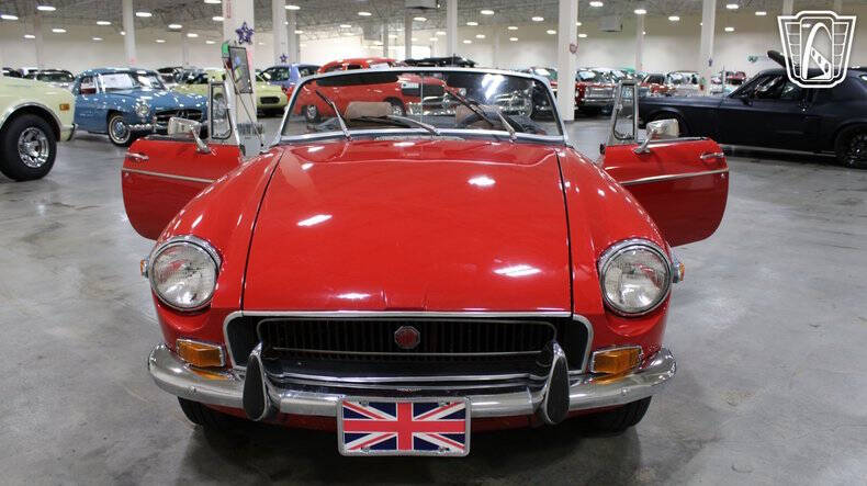 1972 MG B