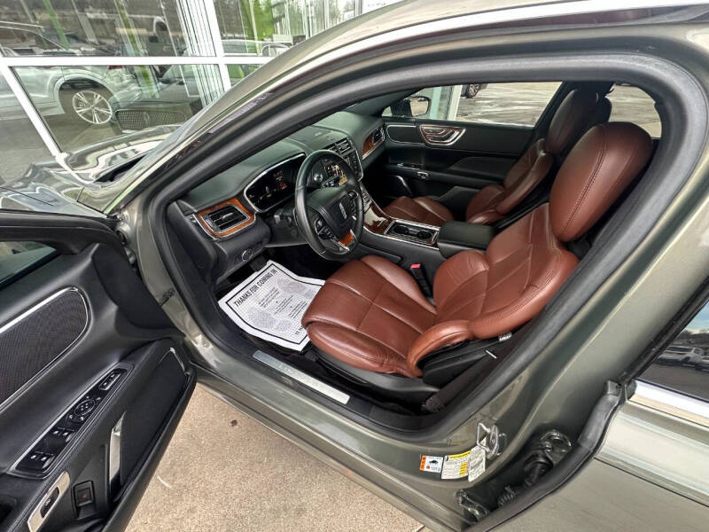 2017 Lincoln Continental Reserve