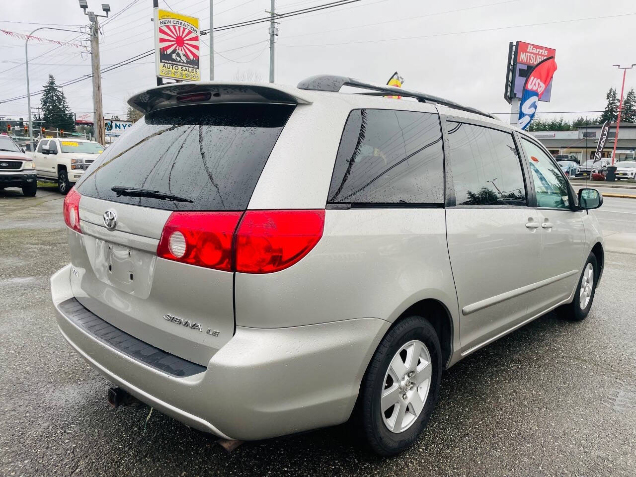 2007 Toyota Sienna for sale at New Creation Auto Sales in Everett, WA