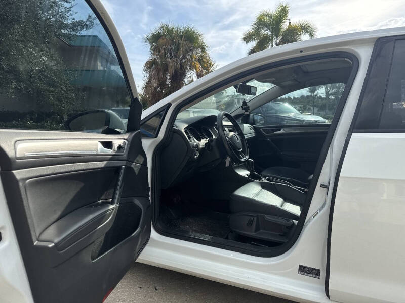 2015 Volkswagen Golf TSI S