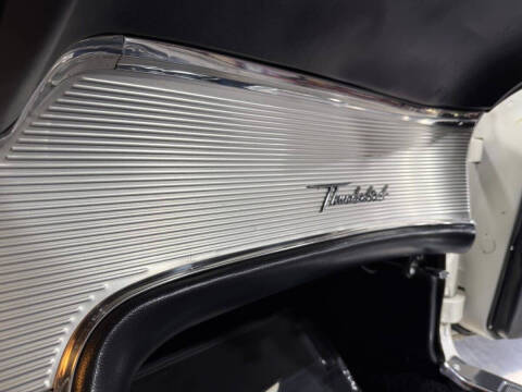1962 Ford Thunderbird