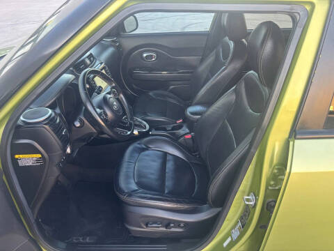 2015 Kia Soul +