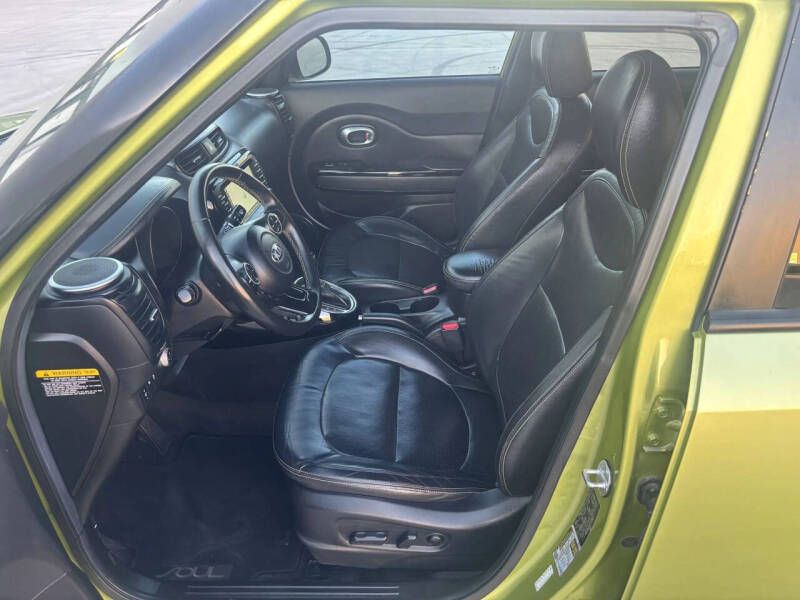 2015 Kia Soul +